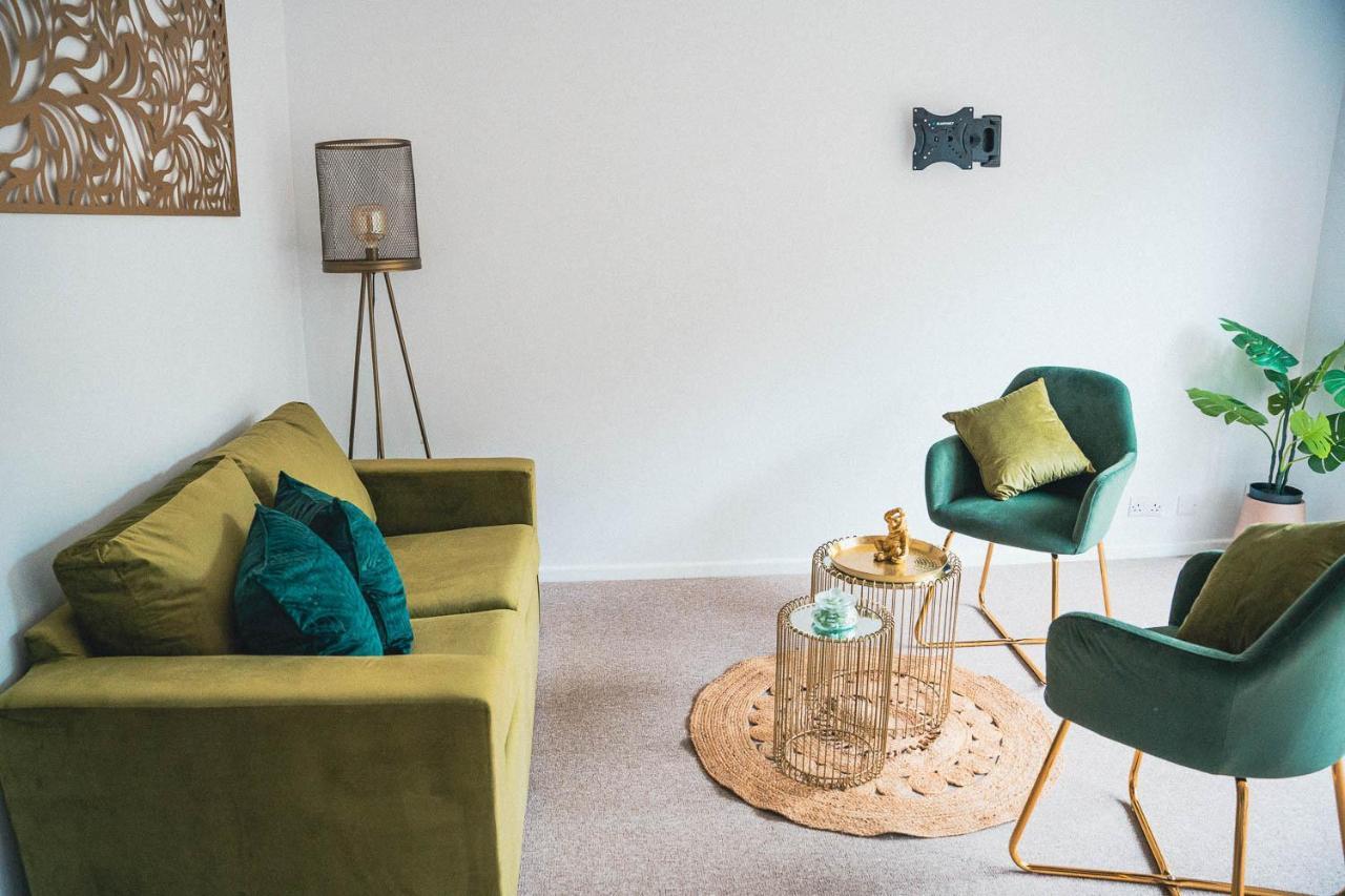 2 Bed House, Sleeps 6, Dog Friendly, Close To A14 M11, With Garden & Parking Long Stay Work Contractor Leisure, Jade CBG Eksteriør billede