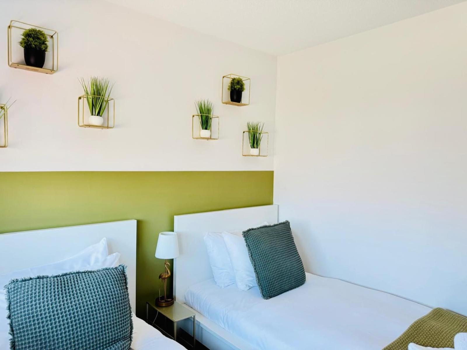 2 Bed House, Sleeps 6, Dog Friendly, Close To A14 M11, With Garden & Parking Long Stay Work Contractor Leisure, Jade CBG Eksteriør billede
