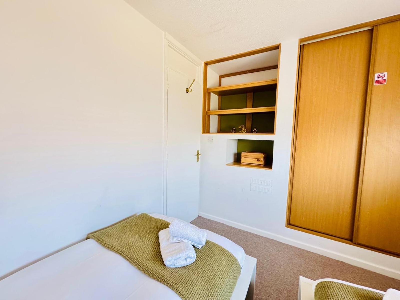 2 Bed House, Sleeps 6, Dog Friendly, Close To A14 M11, With Garden & Parking Long Stay Work Contractor Leisure, Jade CBG Eksteriør billede